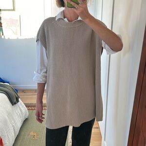 XXL H&M taupe sweater vest